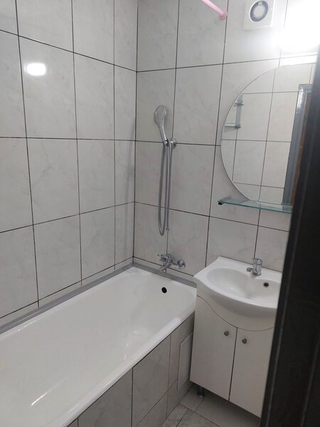 Prelungirea Ghencea, Lidl